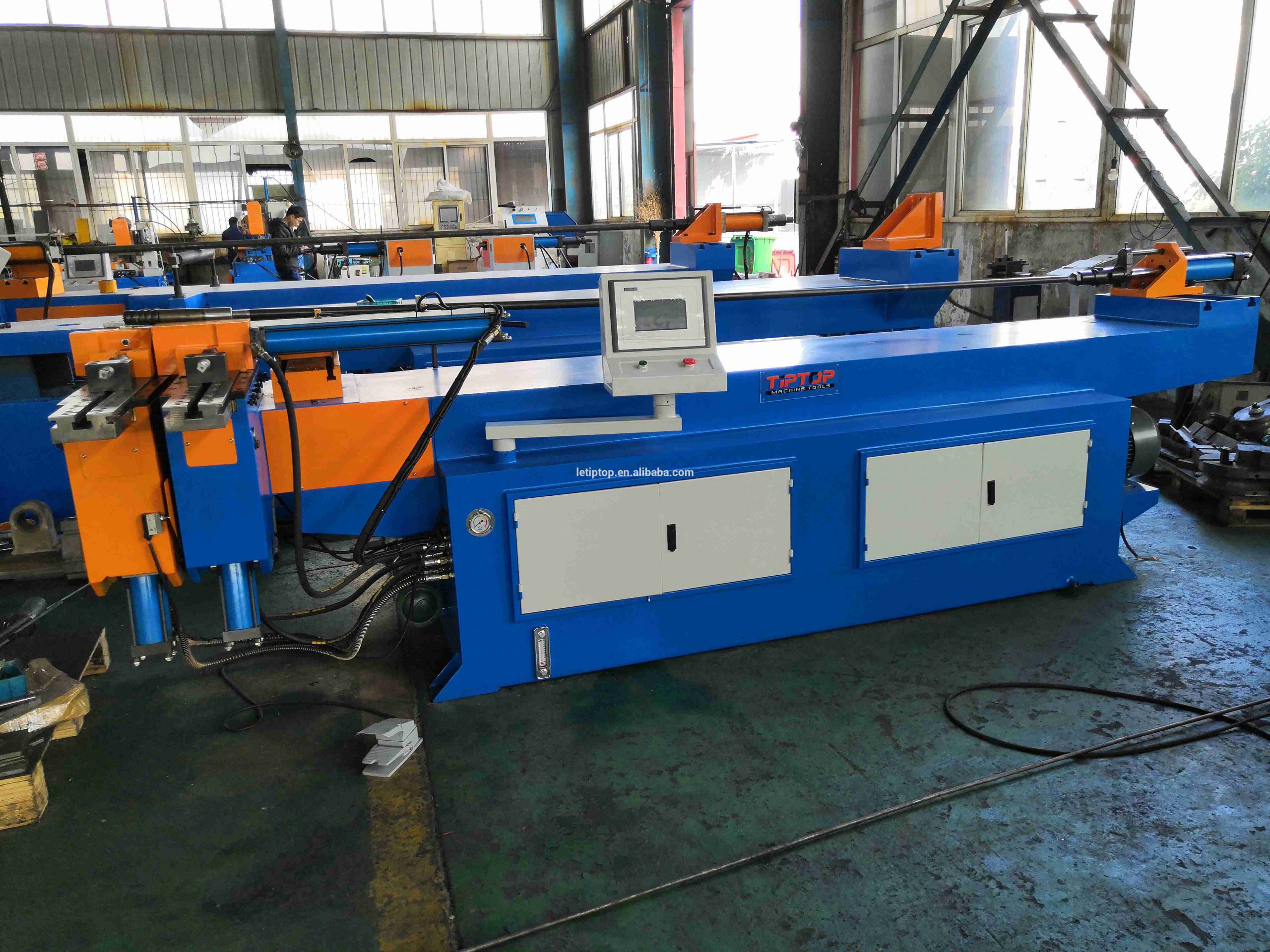 What is the development progress of CNC hydraulic pipe bender